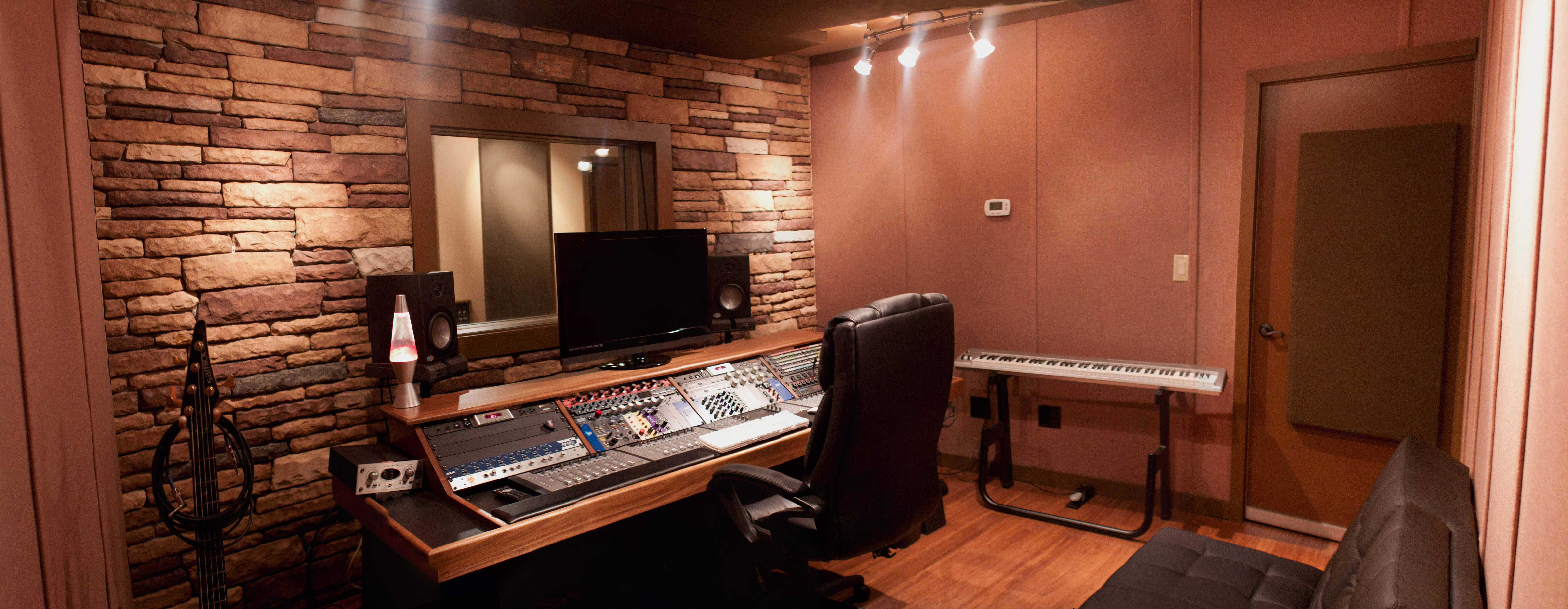 Stonewall-Studio_Control-Room.jpg